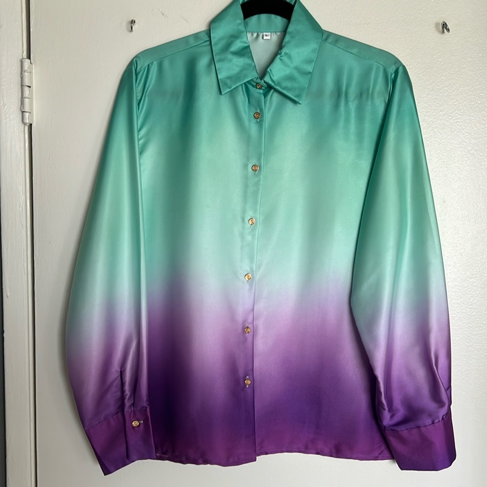 NEW Satin gradient blouse